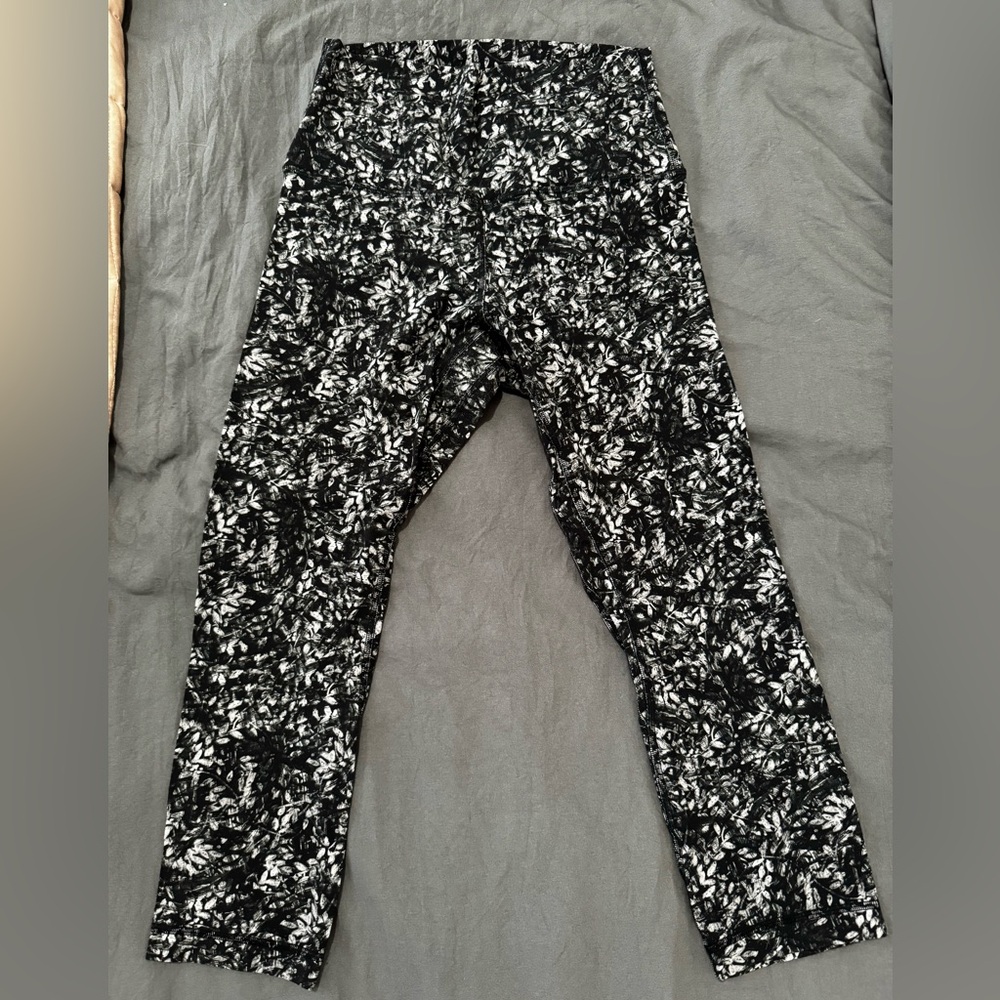 Lululemon 23” Floral Legging